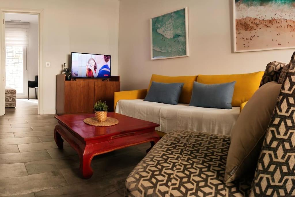 Jos'S House. Thai Loft 50Mt To La Carihuela Beach Торремолинос Экстерьер фото